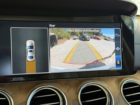 Used 2018 Mercedes-Benz E 300 image 15