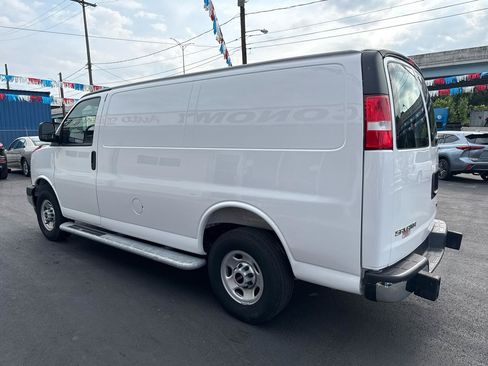 Used 2025 GMC Savana 2500 w/ Driver Convenience Package RWD image 6
