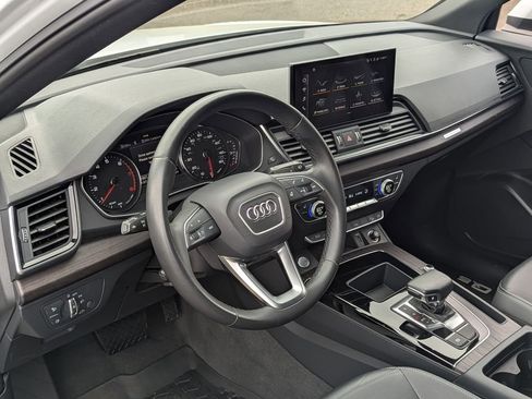 Used 2023 Audi Q5 2.0T Premium w/ Convenience Package AWD/4WD image 12