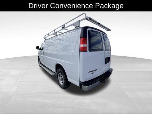 Used 2023 Chevrolet Express 2500 w/ Driver Convenience Package image 5