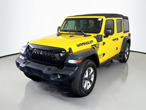 Used 2018 Jeep Wrangler Unlimited Sport image 4