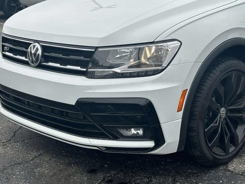 Used 2021 Volkswagen Tiguan SE R-Line FWD image 8