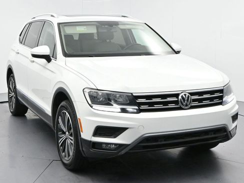 Used 2019 Volkswagen Tiguan SEL FWD image 2