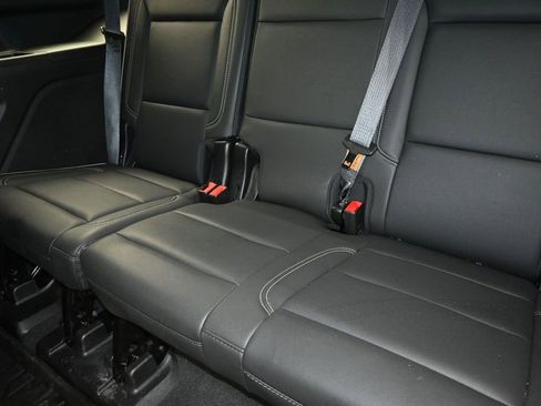 Used 2024 Chevrolet Tahoe Premier RWD image 17