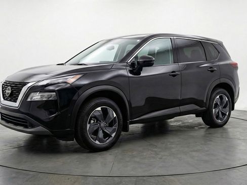 Used 2025 Nissan Rogue SV AWD/4WD image 3