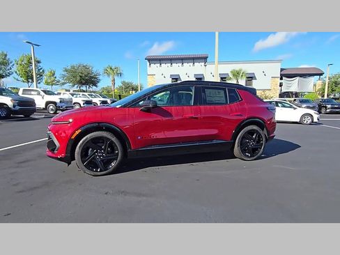 New 2026 Chevrolet Equinox EV RS image 18