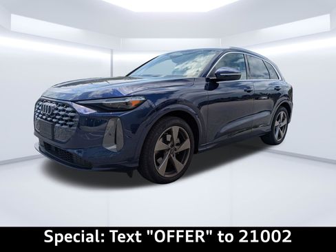 Certified 2025 Audi Q5 Prestige AWD/4WD image 45