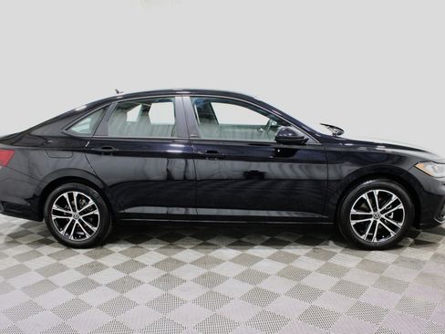 Used 2025 Volkswagen Jetta Sport FWD image 29