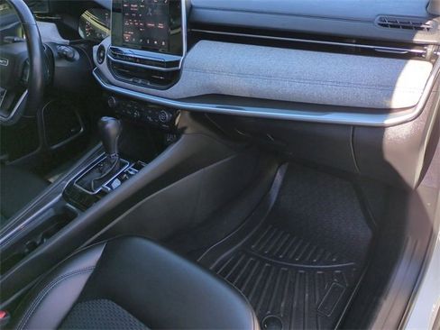 Used 2022 Jeep Compass Latitude w/ Sun and Sound Group image 31