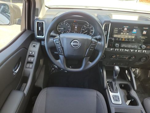 New 2026 Nissan Frontier SV w/ Tow Package AWD/4WD image 14