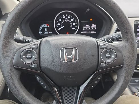 Used 2019 Honda HR-V EX image 16