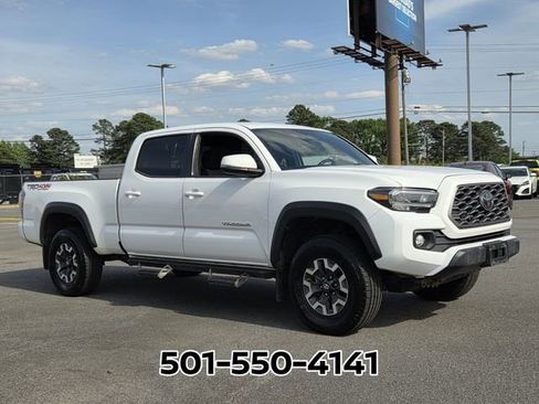Used 2021 Toyota Tacoma TRD Off-Road w/ Technology Package AWD/4WD image 4