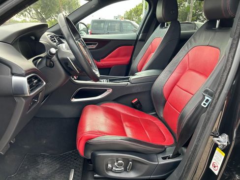 Used 2018 Jaguar F-PACE R-Sport image 9