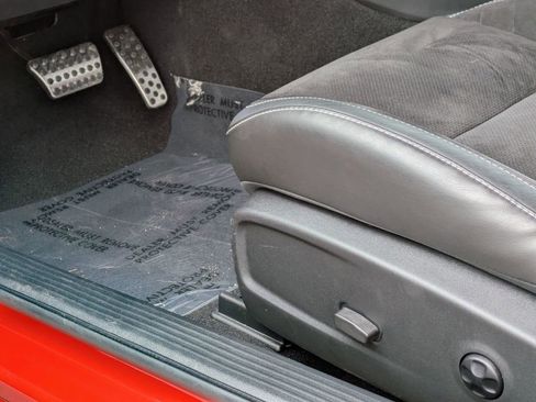 Used 2022 Dodge Challenger SRT Hellcat image 13