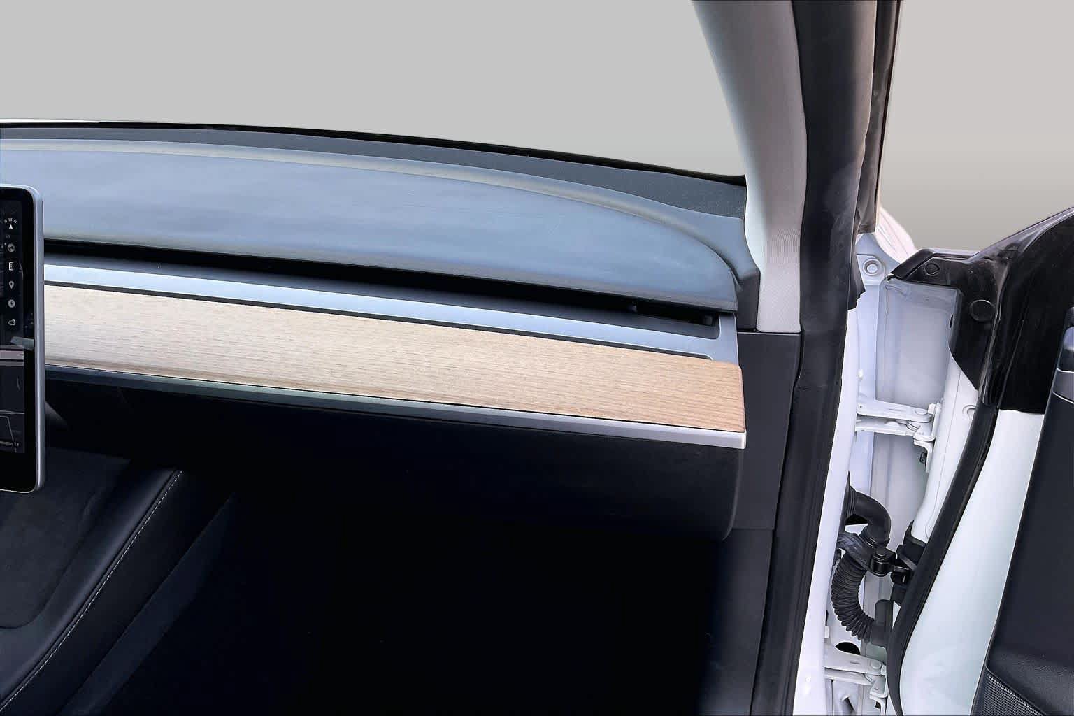 Used 2021 Tesla Model 3 Standard Range Plus RWD image 17