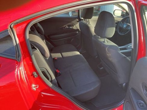 Used 2016 Honda HR-V LX image 31