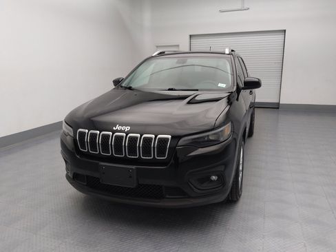 Used 2019 Jeep Cherokee Latitude w/ Popular Appearance Group image 15