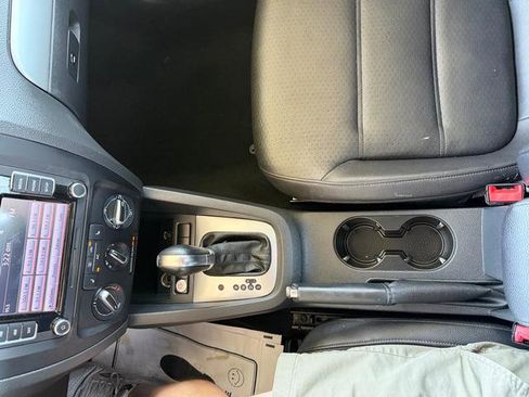 Used 2014 Volkswagen Jetta SE FWD image 18