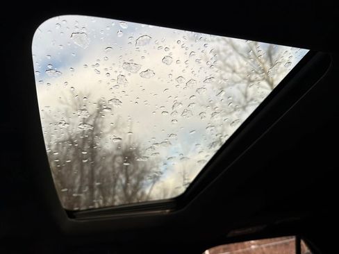 Used 2017 Ford Explorer Limited image 20