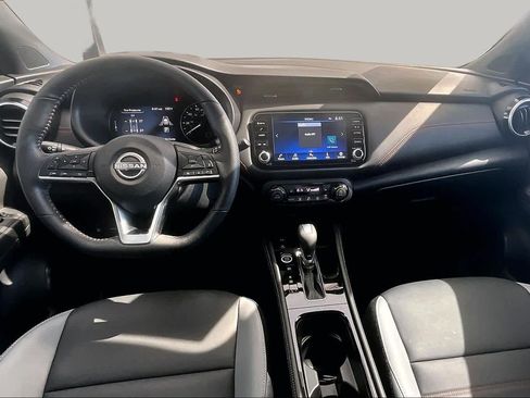 Certified 2023 Nissan Kicks SR w/ SR Premium Package FWD image 15