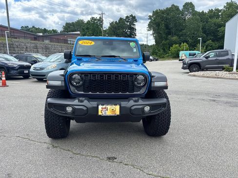 Used 2024 Jeep Wrangler Unlimited Sport AWD/4WD image 2