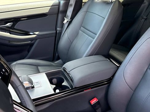 Certified 2025 Land Rover Range Rover Evoque S image 20