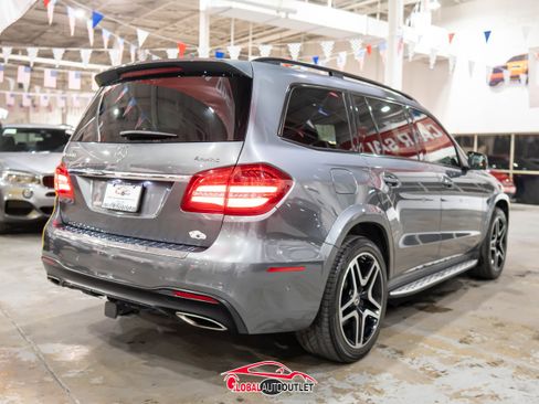 Used 2018 Mercedes-Benz GLS 550 4MATIC w/ Driver Assistance Package image 7