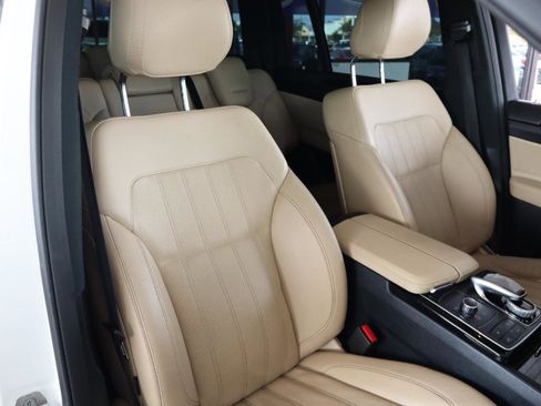 Used 2018 Mercedes-Benz GLS 450 4MATIC w/ Premium Package image 41