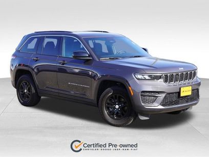 Certified 2024 Jeep Grand Cherokee Laredo w/ Luxury Tech Group I