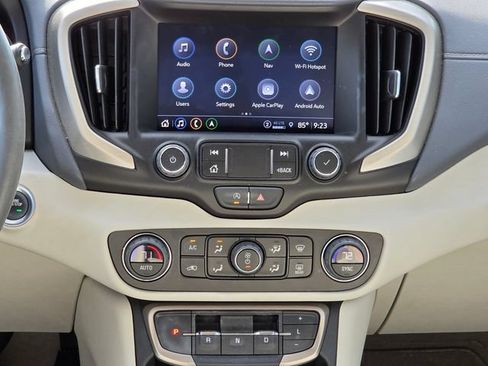 Used 2024 GMC Terrain Denali w/ Denali Premium Package AWD/4WD image 11