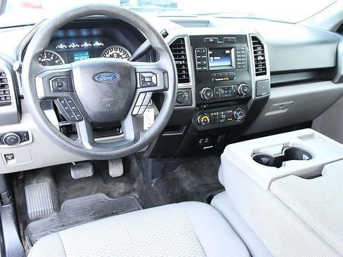 Used 2015 Ford F150 XLT image 15