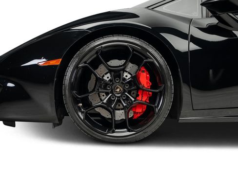 Used 2017 Lamborghini Huracan LP 580-2 RWD image 21