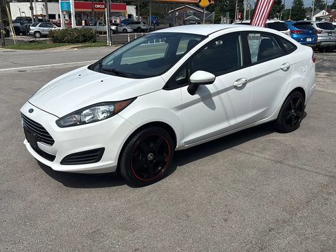 Used 2019 Ford Fiesta S FWD image 5