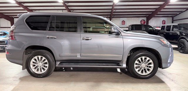 Used 2018 Lexus GX 460 Premium w/ Premium Package AWD/4WD image 2