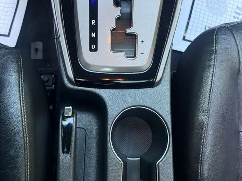 Used 2013 Hyundai Elantra Limited FWD image 21