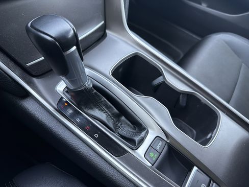 Used 2019 Honda Accord Sport image 25