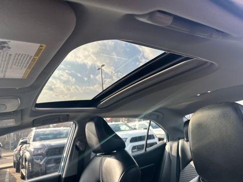 Used 2023 Toyota Camry SE image 15