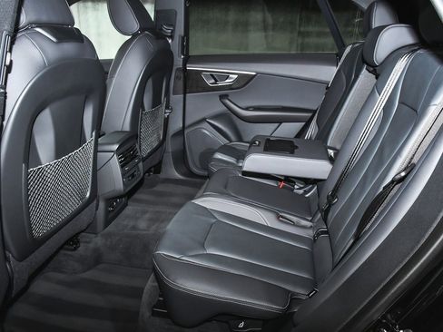 Used 2025 Audi Q8 Premium w/ Black Optic Package image 53