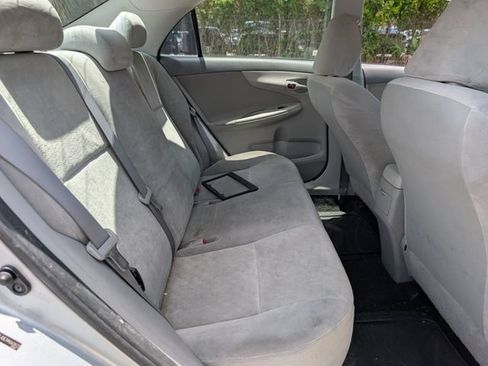 Used 2009 Toyota Corolla FWD image 25