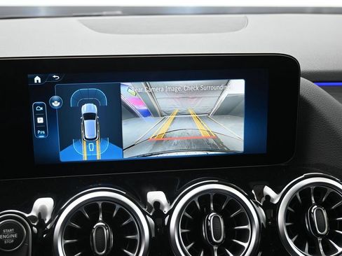 New 2026 Mercedes-Benz GLA 250 4MATIC image 12
