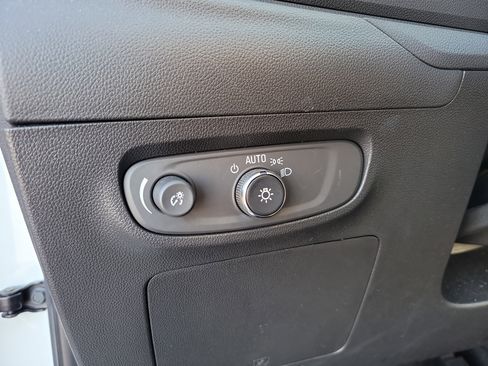 Used 2024 Buick Encore GX Sport Touring image 31