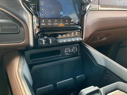 Used 2023 RAM 2500 Limited image 16