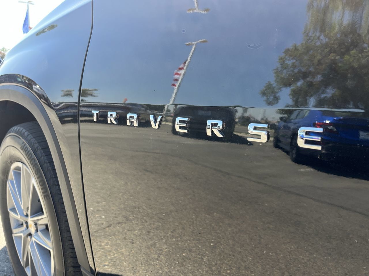 Used 2023 Chevrolet Traverse LT w/ LPO, Cargo Package AWD/4WD image 29