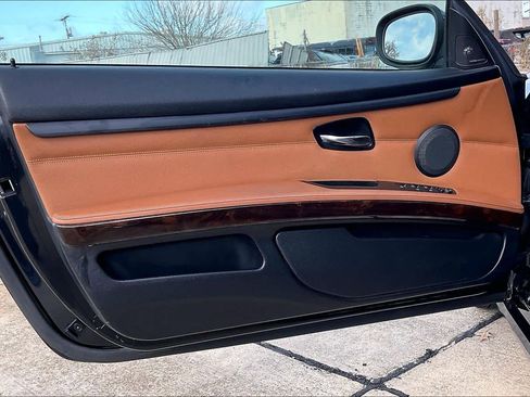 Used 2013 BMW 328i Convertible image 20