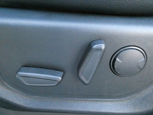 Used 2019 Ford F150 Lariat w/ Equipment Group 502A Luxury image 23