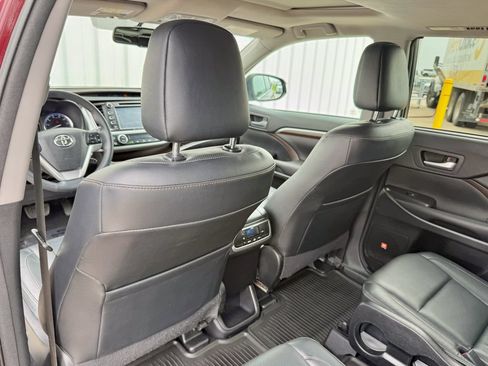 Used 2016 Toyota Highlander Limited AWD/4WD image 14