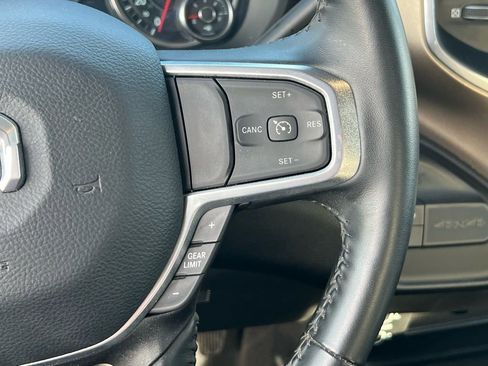 Used 2024 RAM 2500 Laramie AWD/4WD image 32