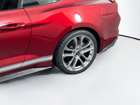 Used 2019 Ford Mustang GT image 27