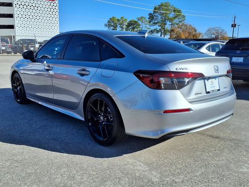 Certified 2025 Honda Civic Sport image 3