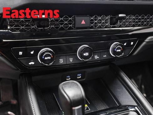 Used 2023 Honda Accord Touring image 18